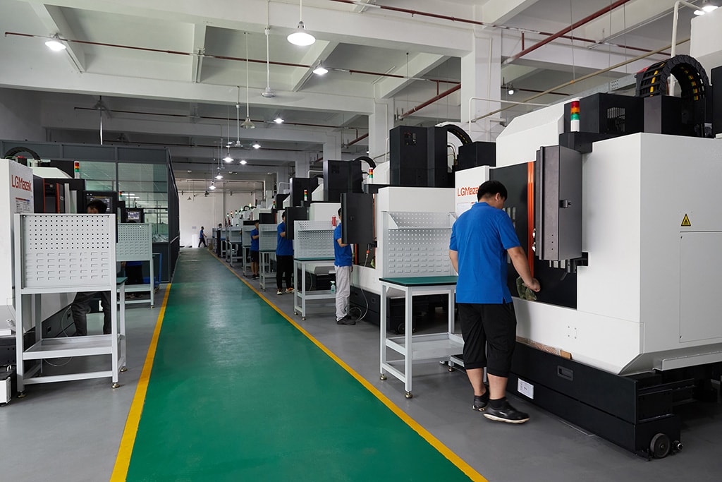 3 axis,4 axis, and 5 axis CNC Machining workshop of Online CNC Machining 
